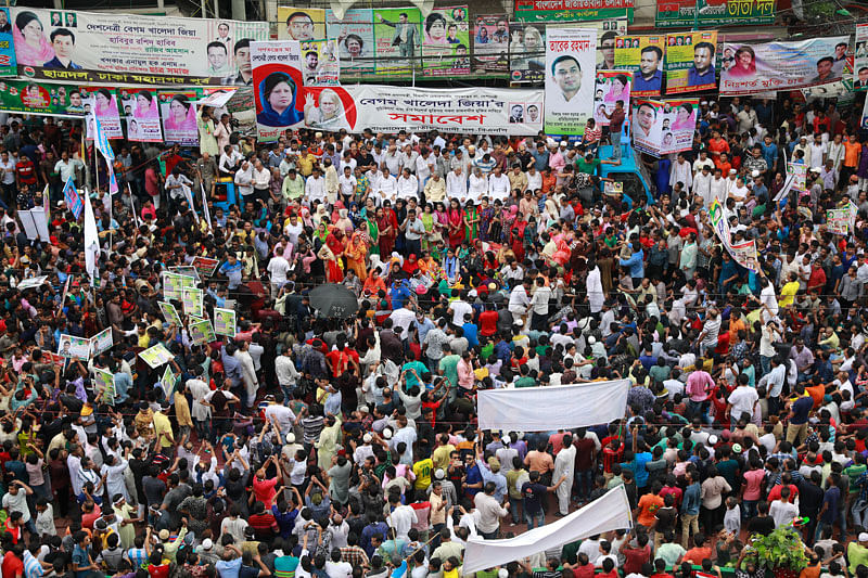 BNP holds a protest rally in front of its Naya Paltan central office on Friday afternoon. Photo: Shuvra Kanti Das