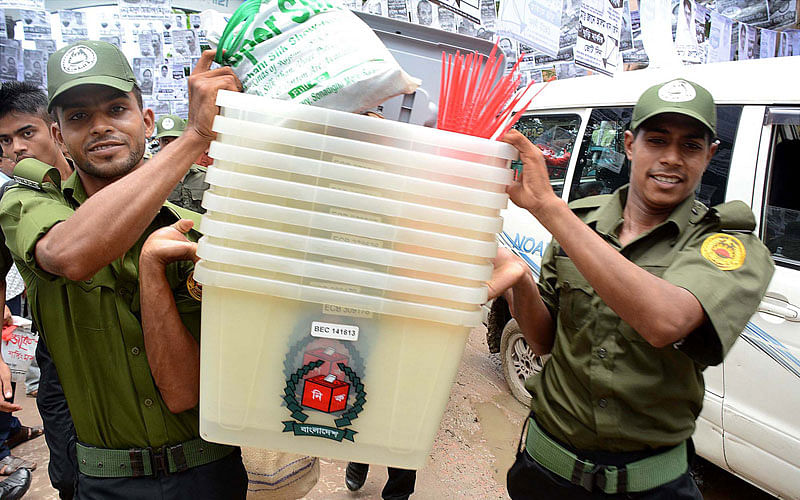 Election materials are sent to polling stations on Sunday. Photo: Focus Bangla
