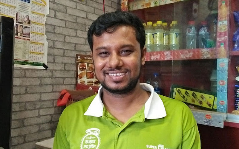 Apurba, 34, owns a shop in Hatirjheel. He has left his job and started a business. This independence is his source of happiness, he said. The photo was taken from Hatirjheel, Dhaka. Photo: Nusrat Nowrin