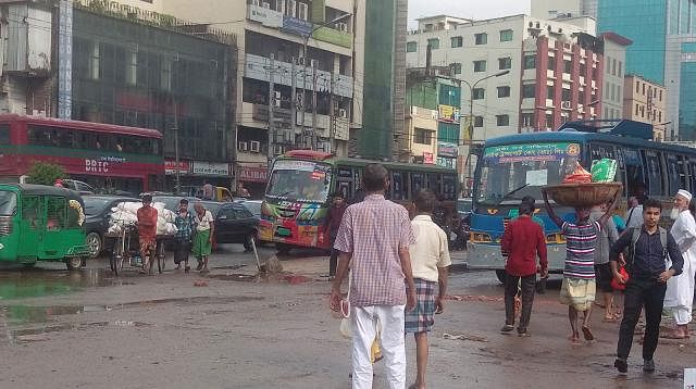 Bus services resume in the country on Monday after days of unstated strike by the transport owners and workers association. Photo: Prothom Alo