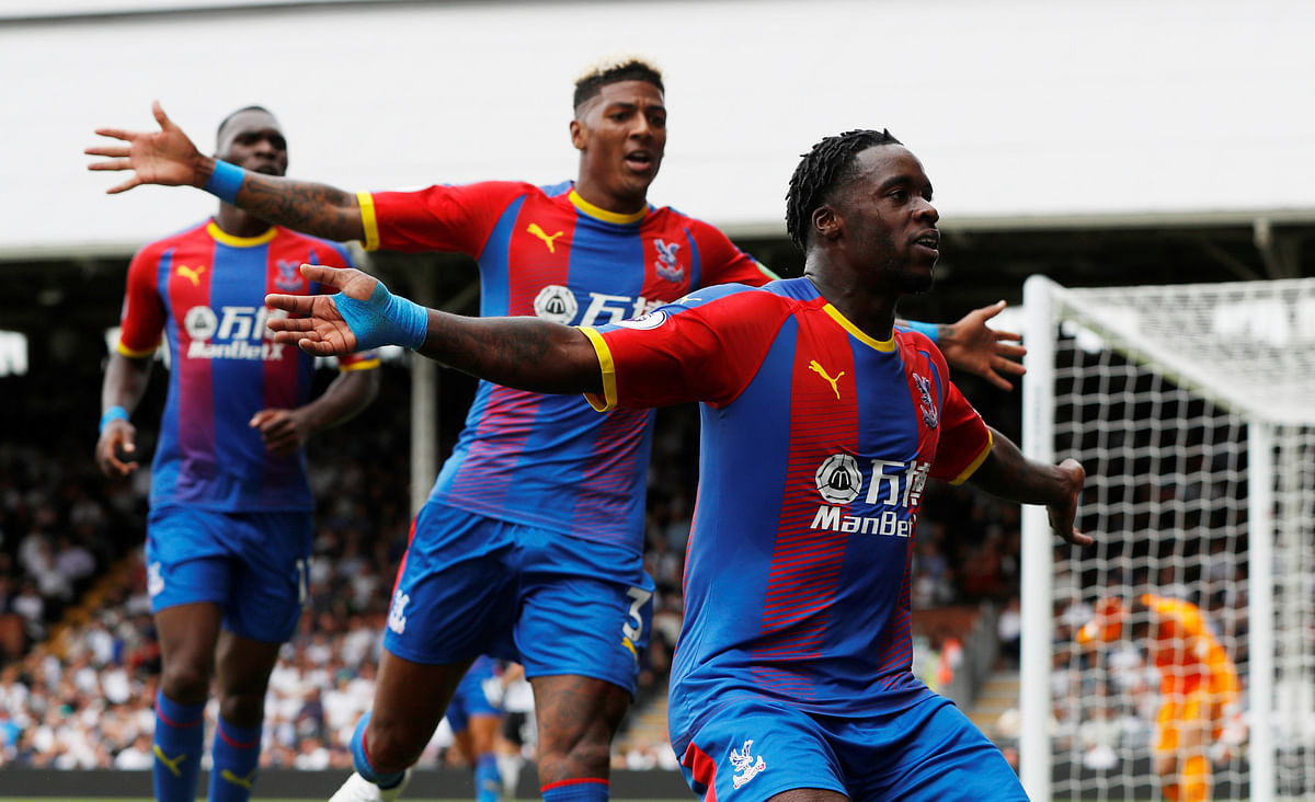 Crystal Palace`s Jeffrey Schlupp celebrates scoring their first goal against Fulham. Photo: Reuters