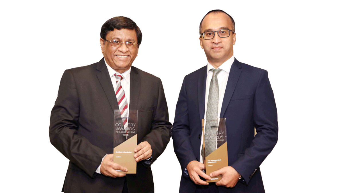City Bank Managing Director and CEO Sohail RK Hussain and Additional Managing Director Mashrur Arefin with FinanceAsia’s Best Bank and Best Investment Bank trophies