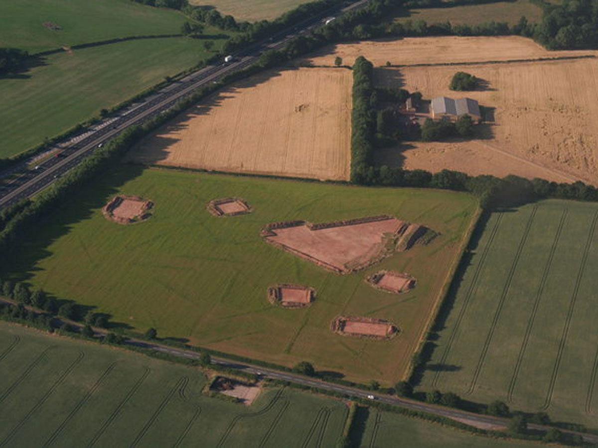 Crop marks and test trenches in Stoneleigh, Warwickshire, England. Photo: Collected
