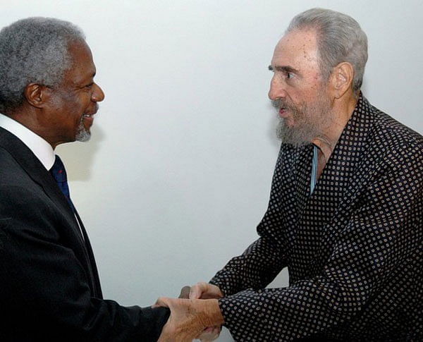 Cuba`s president Fidel Castro (R) is visited by UN secretary-general Kofi Annan in Havana on 14 September 2006, where world leaders will be attending the Non-Aligned Movement summit. Photo: Reuters