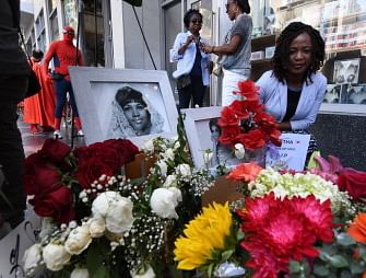 Flowers and tributes continue to be placed on the star for Aretha Franklin on the Hollywood Walk of Fame in Hollywood, California on 17 August 2018. Photo: AFP