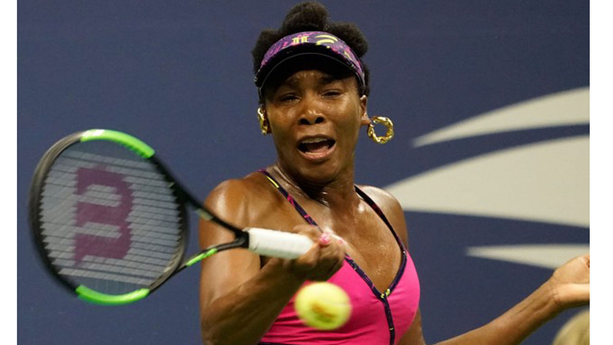 Venus Williams of the USA hits to Serena Williams of the USA (not pictured) in a third round match on day five of the 2018 US Open tennis tournament at USTA Billie Jean King National Tennis Center. Photo: Reuters