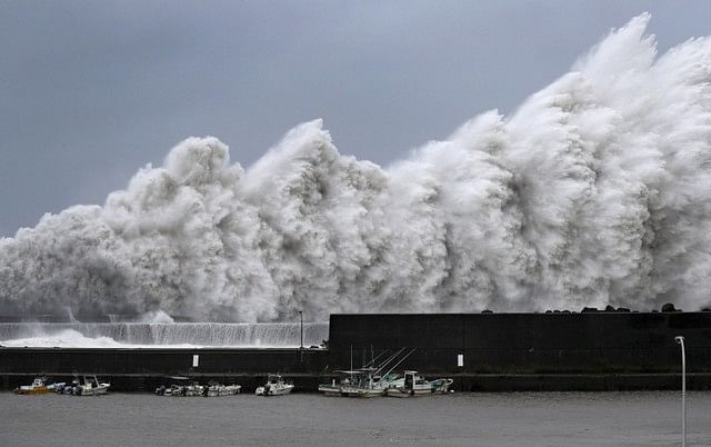 High waves triggered by Typhoon Jebi are seen at a fishing port in Aki, Kochi Prefecture, western Japan on 4 September 2018. Photo: Reuters