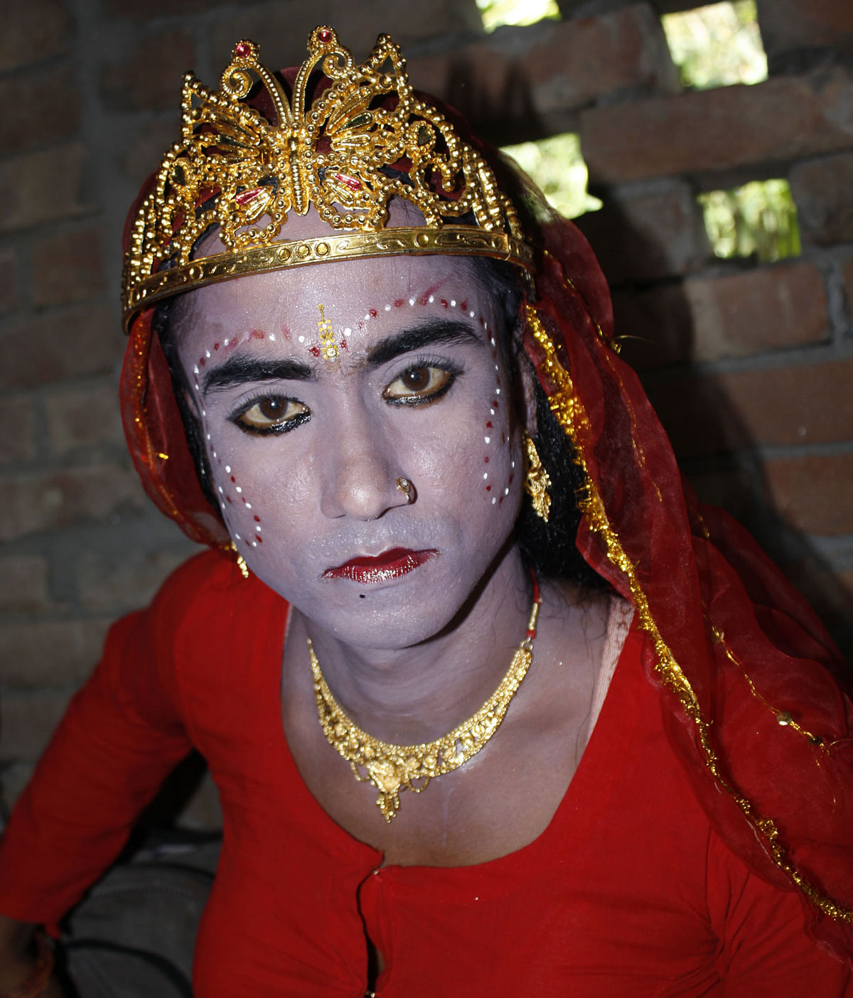 Sherebul Islam in costume as `Ghetu`. Photo: Prothom Alo