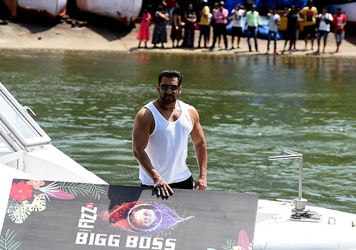 Indian Bollywood actor Salman Khan arrives on a boat during the launch event of season 12 of the television reality show `Bigg Boss` at Coco beach near Panaji in the Indian state of Goa on 4 September, 2018. Photo: AFP