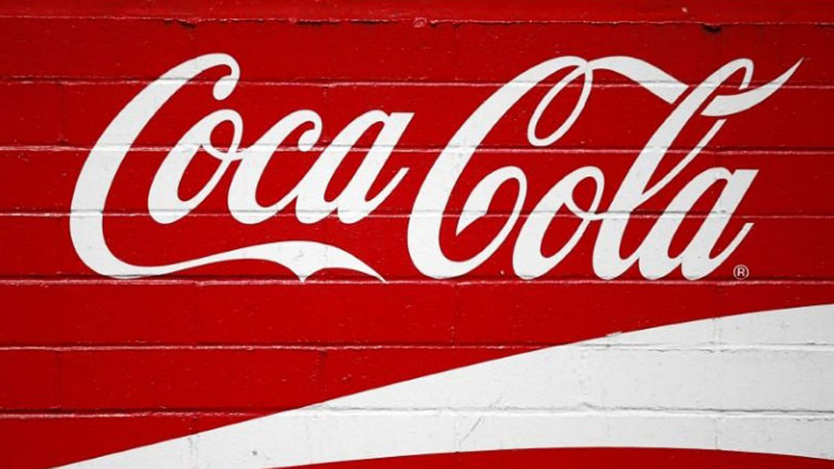 The logo of Dow Jones Industrial Average stock market index-listed company Coca-Cola is seen in Los Angeles, California on 4 April 2016. Photo: Reuters