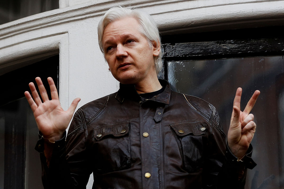 WikiLeaks founder Julian Assange is seen on the balcony of the Ecuadorian Embassy in London, Britain on 19 May, 2017. Photo: Reuters