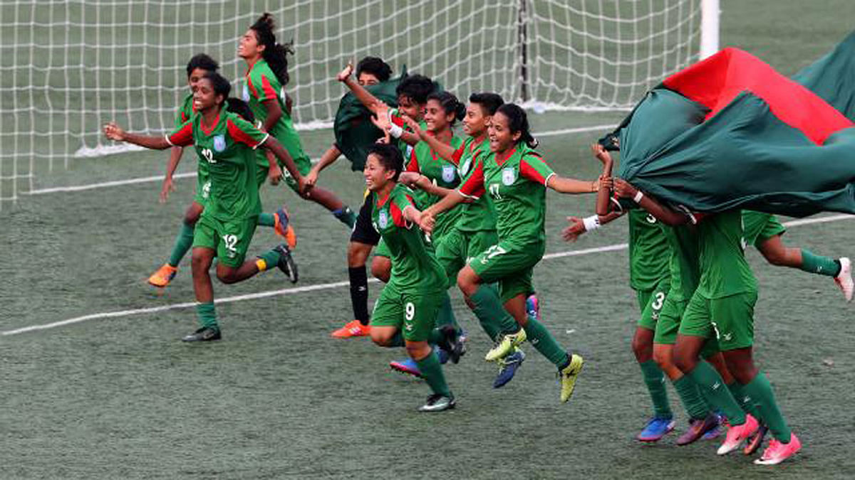 Bangladesh U16 girls emerge group champions. Photo: UNB