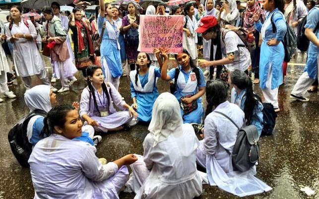 Student protest demanding safe roads. Photo: Farjana Liakat