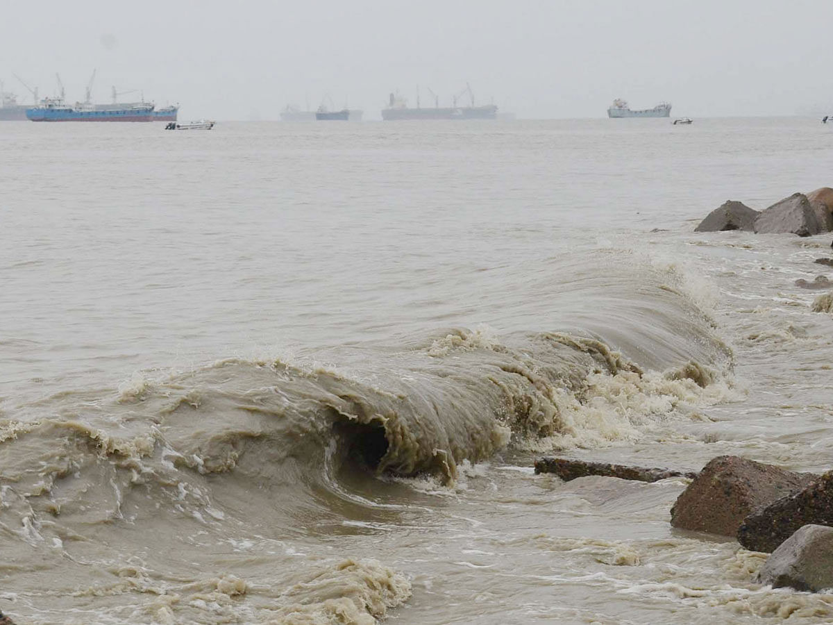 Waves splash at the seafront in Patenga, Chattogram on 9 October. Photo: Focus Bangla