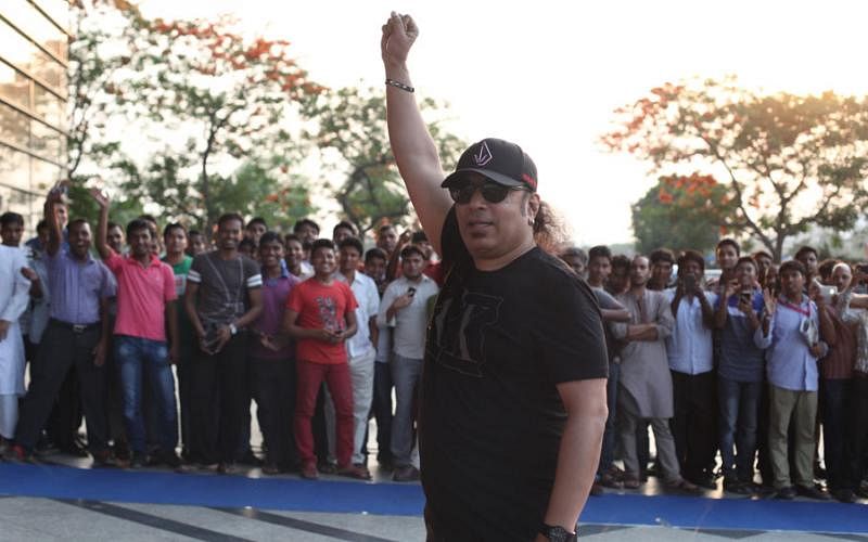 Singer Ayub Bacchu enjoys moment at Meril-Prothom Alo award reception on 08 May 2015. Photo: Monirul Alam