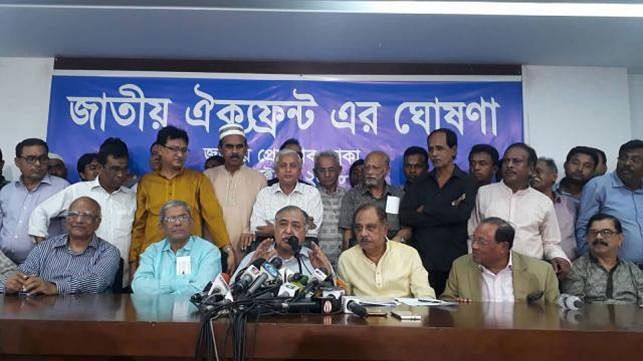Jatiya Oikya Prokriya convener Kamal Hossain speaks at a press conference at the National Press Club on Saturday. Photo: Prothom Alo