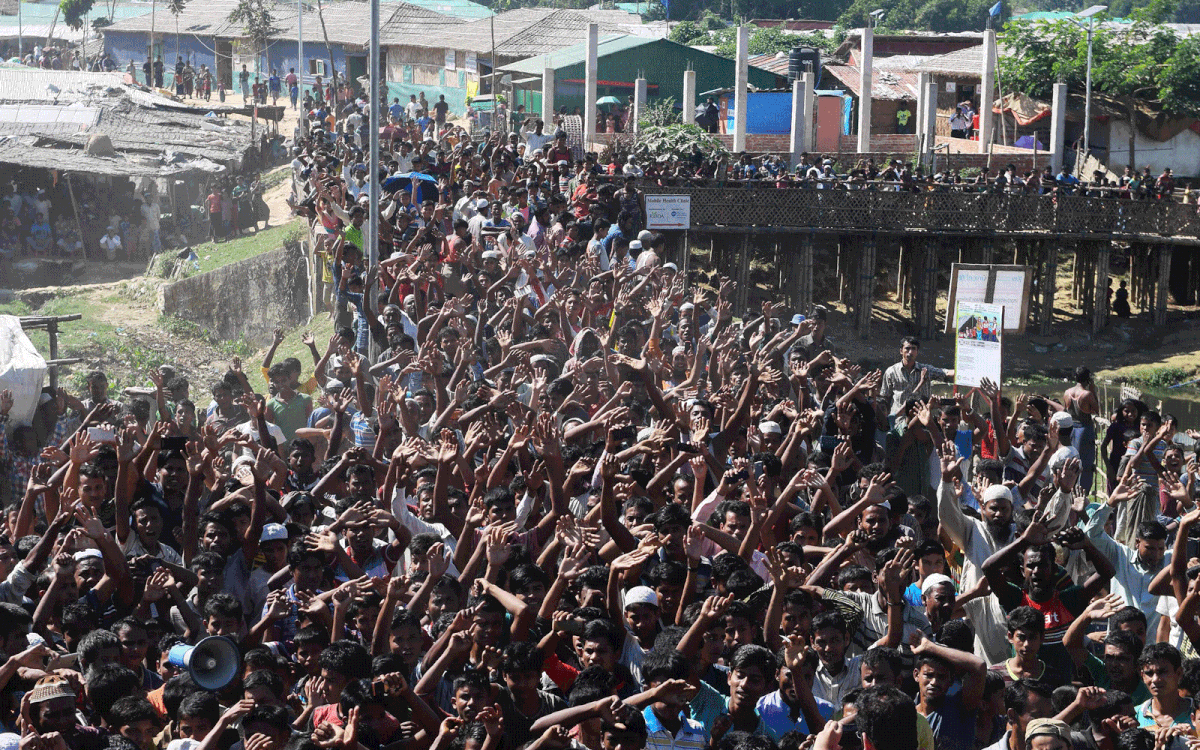 Rohingyas shout slogans at a protest against a disputed repatriation programme at the Unchiprang refugee camp near Teknaf on 15 November, 2018. Photo: AFP
