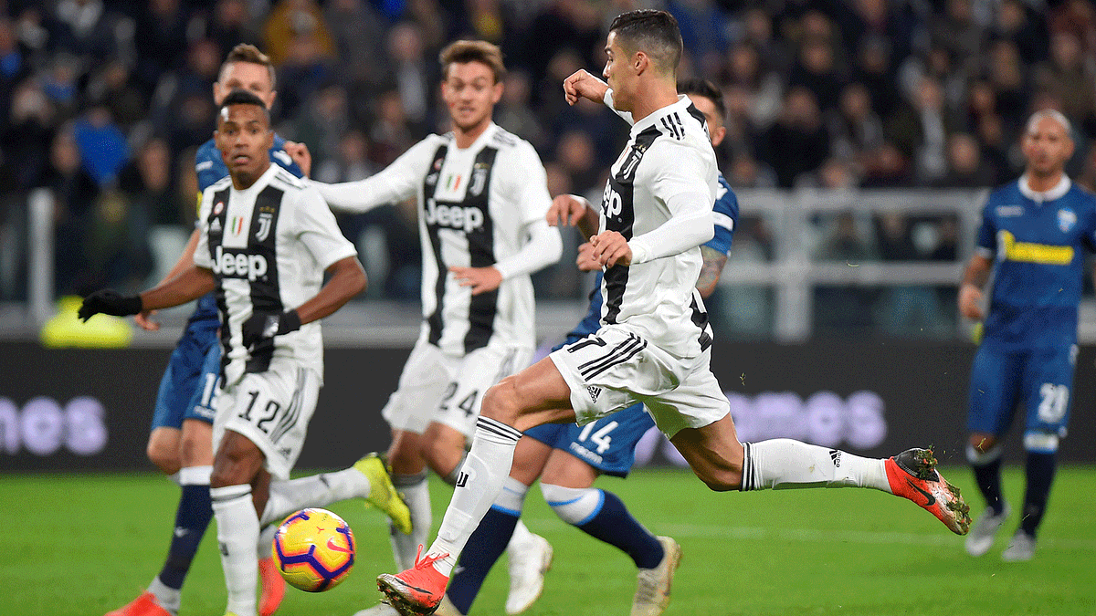 Cristiano Ronaldo GOAL Juventus Udinese 2-0 animated gif