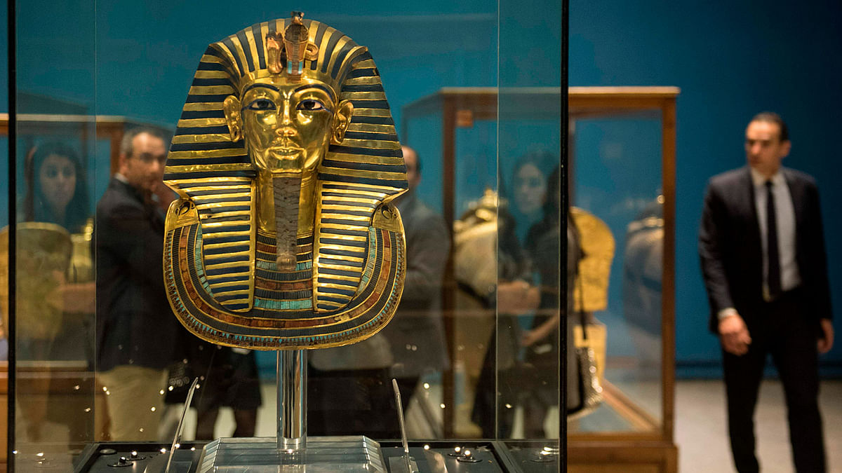 In this file photo taken on 28 November 2017 the Golden Mask of King Tutankhamun is displayed at Cairo`s Egyptian Museum. Photo: AFP