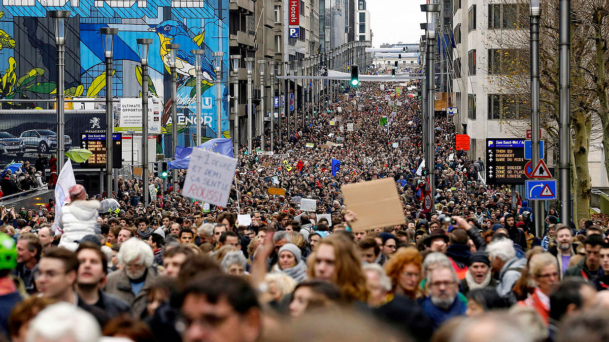 This picture taken on 2 December shows a general view of the `Claim the Climate` march in Brussels to raise awareness for climate change. Photo: AFP Mankind doomed without climate action: UN