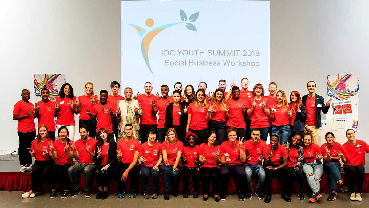 Nobel laureate professor Muhammad Yunus with the participants of young leadership programme of the IOC at the IOC Youth Summit on Sunday, 2 December, 2018. Photo: Courtesy