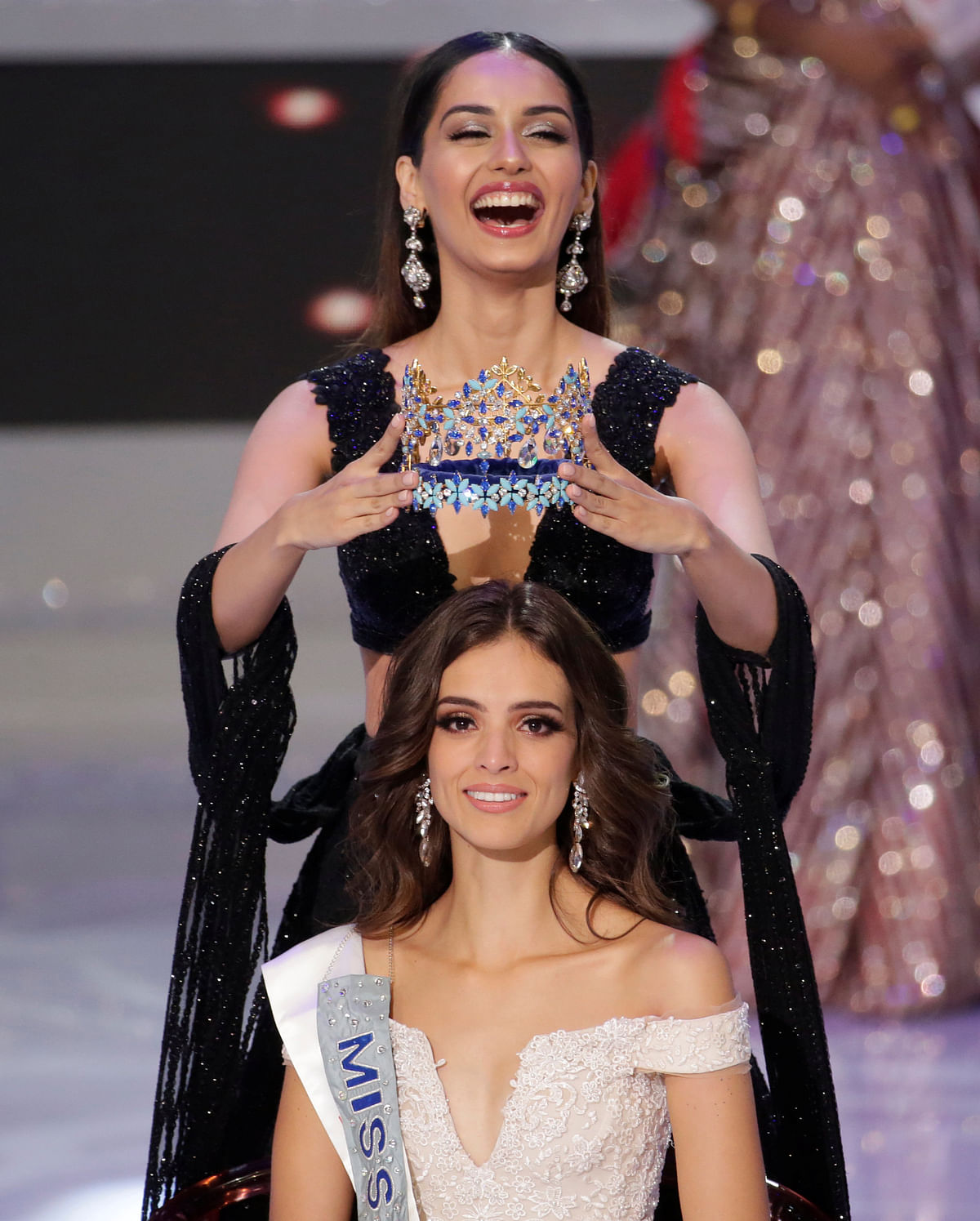 Miss Mexico Vanessa Ponce de Leon, 26, is crowned by former Miss World 2017 India’s Manushi Chhillar as she wins the Miss World 2018 title in Sanya, Hainan island, China 8 December, 2018. Photo: Reuters