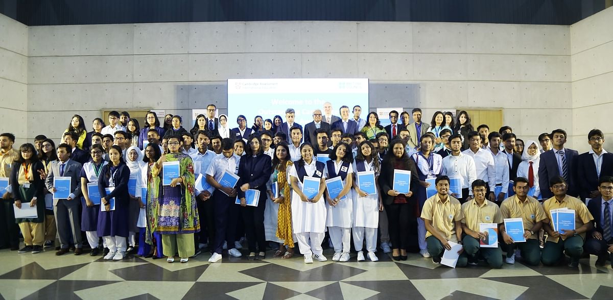 48 students from schools across the country recognised at an awards ceremony at International Convention City, Bashundhara on Saturday. Photo; Prothom Alo