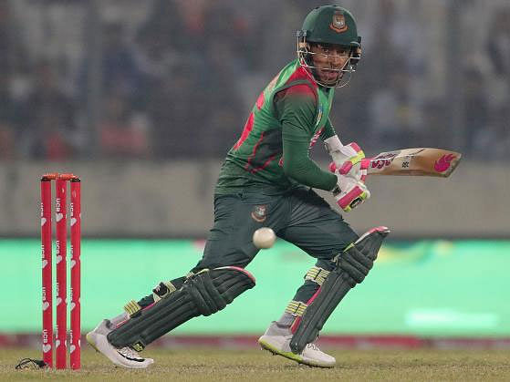 Mushfiq's 55 came in 70 balls, thanks to five fours.