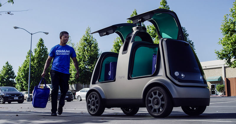 This undated image provided by The Kroger Co. shows an autonomous vehicle called the R1. Nuro and grocery chain Kroger are teaming up to bring unmanned delivery service to customers. The companies said Tuesday, 18 December 2018, that Nuro`s unmanned vehicle, the R1, will be added to a fleet of autonomous Prius vehicles that have run self-driving grocery delivery service in Scottsdale, Ariz., with vehicle operators since August. Photo: AP