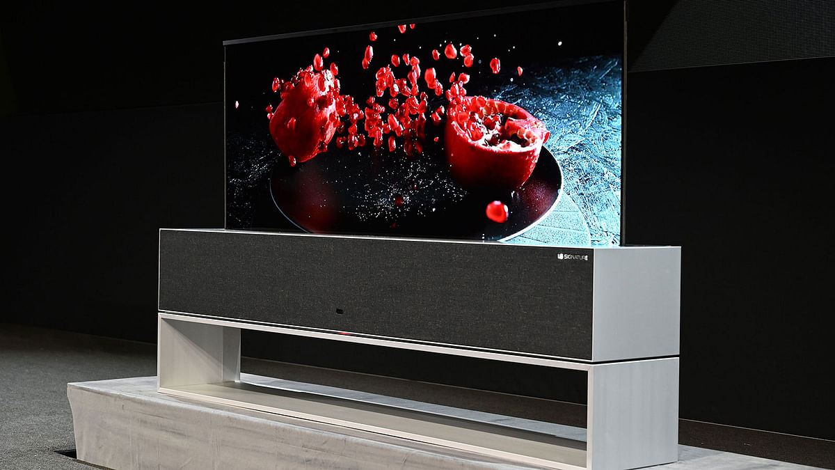 The Signature OLED TV R, a roll-up television, is presented at the LG press conference at the Mandalay Bay Convention Center during CES 2019 in Las Vegas on 7 January 2019. Photo: AFP