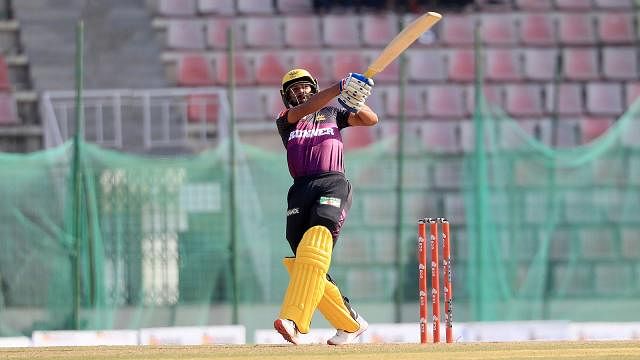 Marshall Ayub of Rajshahi Kings played a vital role in securing win over Dhaka Dynamites in Wednesday`s match at Sylhet International Stadium. Photo: Prothom Alo