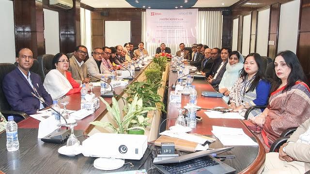 Participants of the roundtable, jointly organised by BRAC and UNICEF, in the Spectra Convention Centre in Dhaka on Tuesday. Photo: Prothom Alo