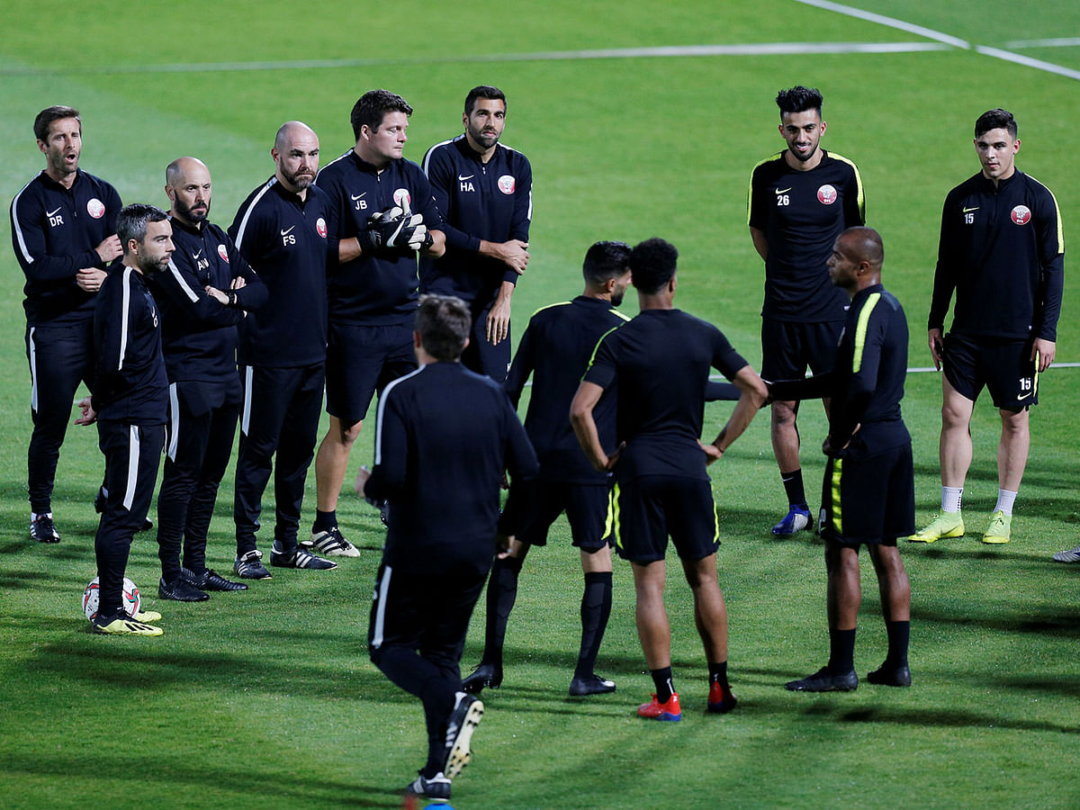 Qatar coach Felix Sanchez Bas talks to players during training at Armed Forces Stadium, Abu Dhabi, United Arab Emirates on 31 January 2019 before the AFC Asian Cup Final. Photo: Reuters