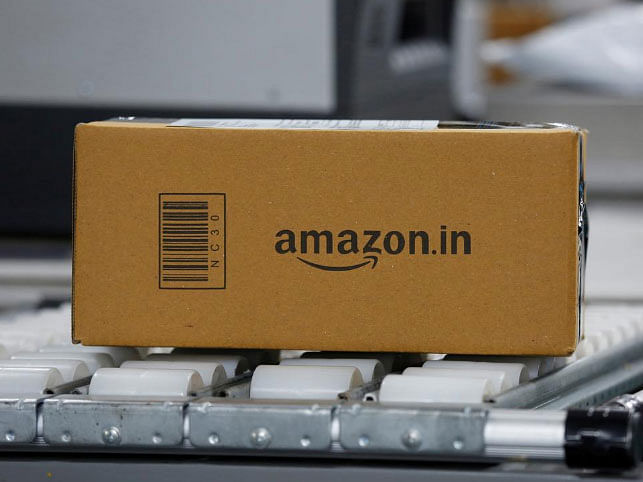 A shipment moves on a conveyor belt at an Amazon Fulfillment Centre (BLR7) on the outskirts of Bengaluru, India, on 18 September 2018. -- Photo: Reuters