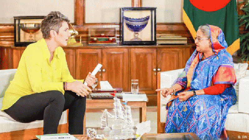 Deutsche Welle’s editor-in-chief Ines Pohl interviews prime minister Sheikh Hasina. Photo: Deutsche Welle