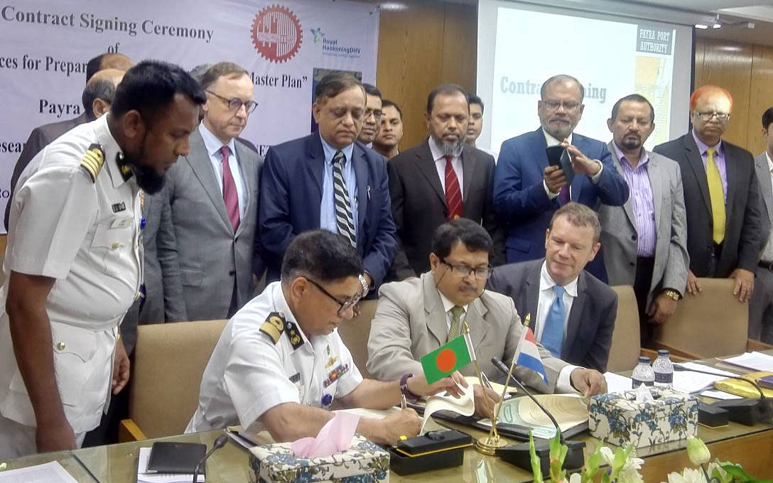 ‘Consultancy Services for Preparation of Payra Port Detailed Master Plan’ is signed on Thursday, on 14 February, 2019.—Photo: UNB