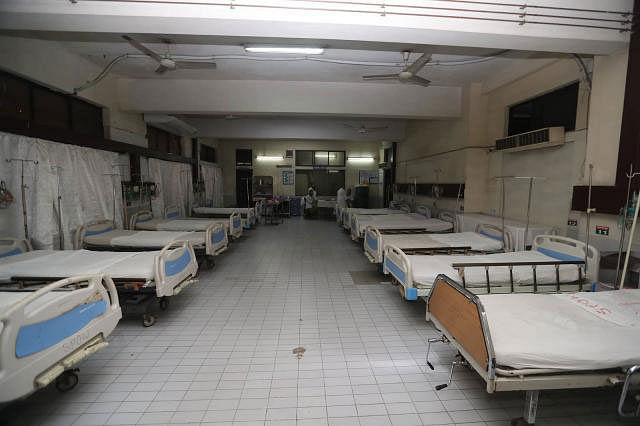 No patient is seen in the post-operative room of Suhrawardy Medical College and Hospital. Photo: Sajid Hossain