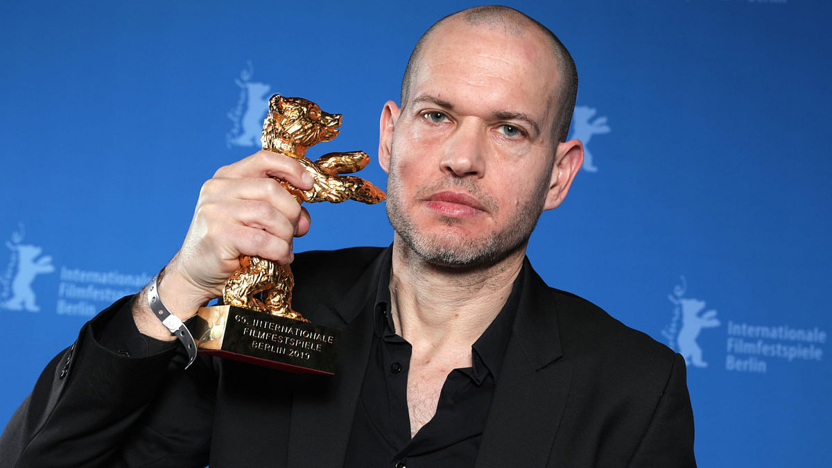 Nadav Lapid poses with Golden Bear for Best Film for Synonyms, after the awards ceremony at the 69th Berlinale International Film Festival in Berlin, Germany, 16 February 2019. Photo: Reuters