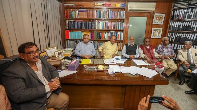 The Jatiya Oikya Front’s steering committee holds a meeting at the chamber of Kamal Hossain on Tuesday. Photo: Protohm Alo