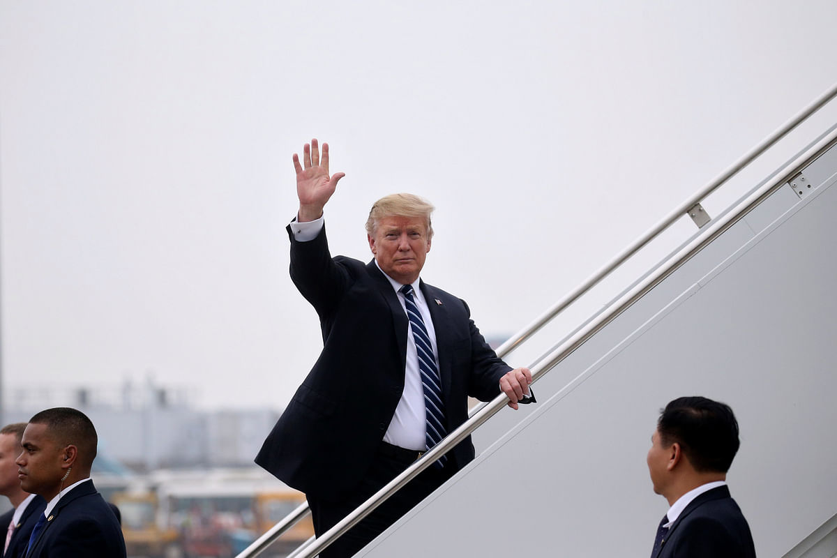 US president Donald Trump boards Air Force One after his summit with North Korean leader Kim Jong Un, at Noi Bai International Airport in Hanoi, Vietnam, 28 February 2019. Photo: Reuters