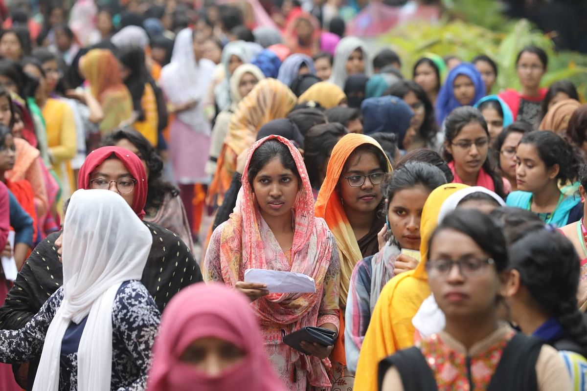 Students gather at Bangladesh-Kuwait Maitree Hall premises of Dhaka University to cast their votes in the polls of the students’ union and hall union on 11 March. Photo: Dipu Malakar