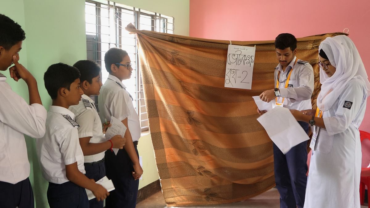 Student Cabinet Election-2019 underway at Preparatory School of Chashara in Narayanganj on 14 March. Photo: Dinar Mahmud