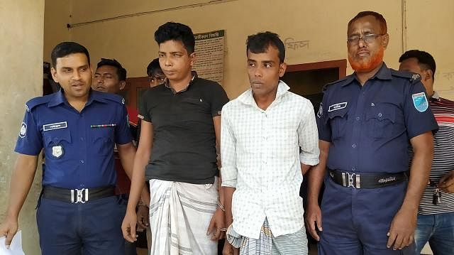Delwar Hossain, 30 and Shafique, 25, who have been arrested by police on charges of gang-raping a mother and her daughter in Narsingdi on Saturday. Photo: Prothom Alo
