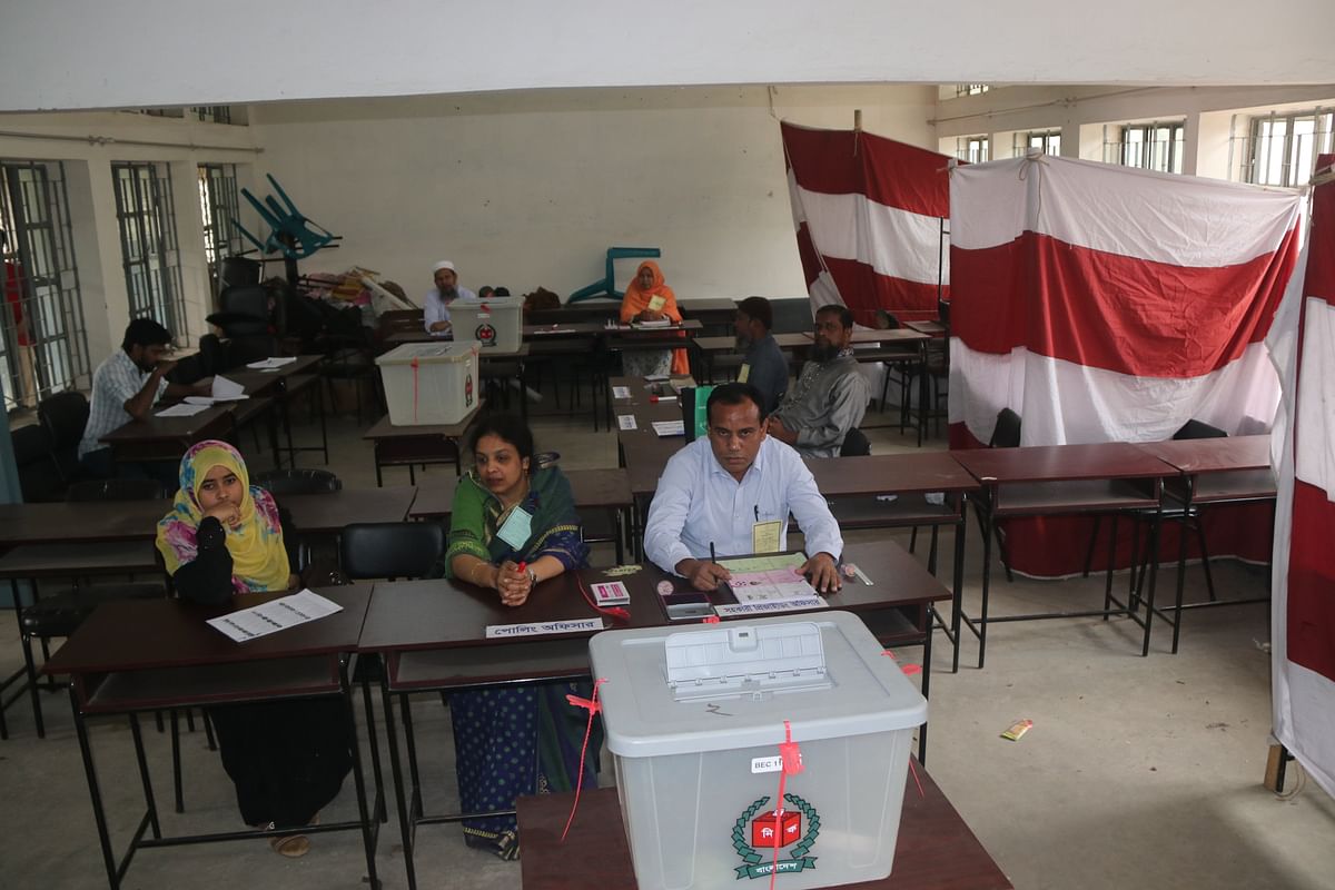 Inside a polling centre at PTI examination centre in Bogura during the second phase of upazila parishad polls on 18 March, 2019. Photo: Soel Rana