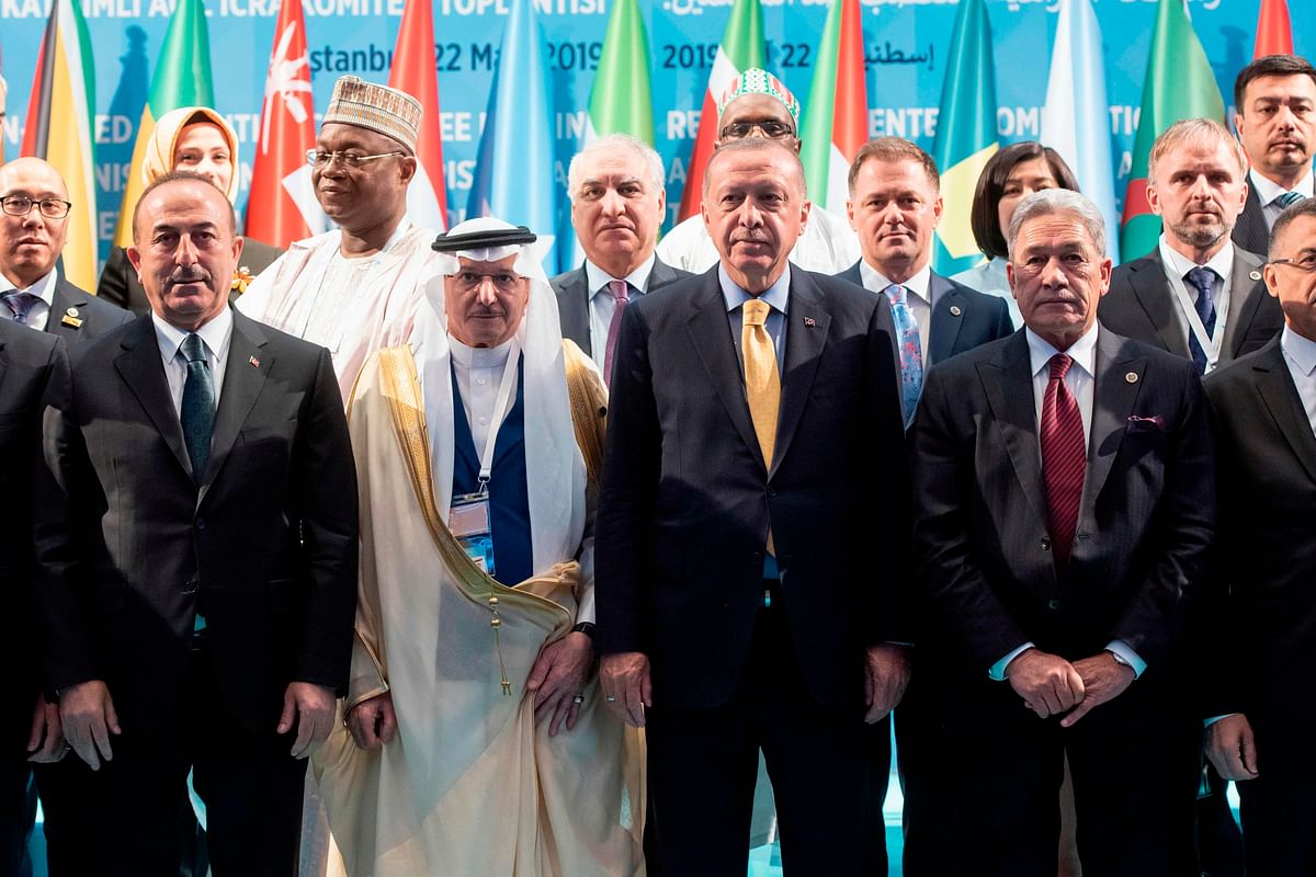 Participants pose for a group photograph during an emergency meeting of the Organisation of Islamic Cooperation (OIC) in Istanbul, on 22 March, 2019, to discuss the 15 March deadly attacks on two mosques in Christchurch. Photo: AFP