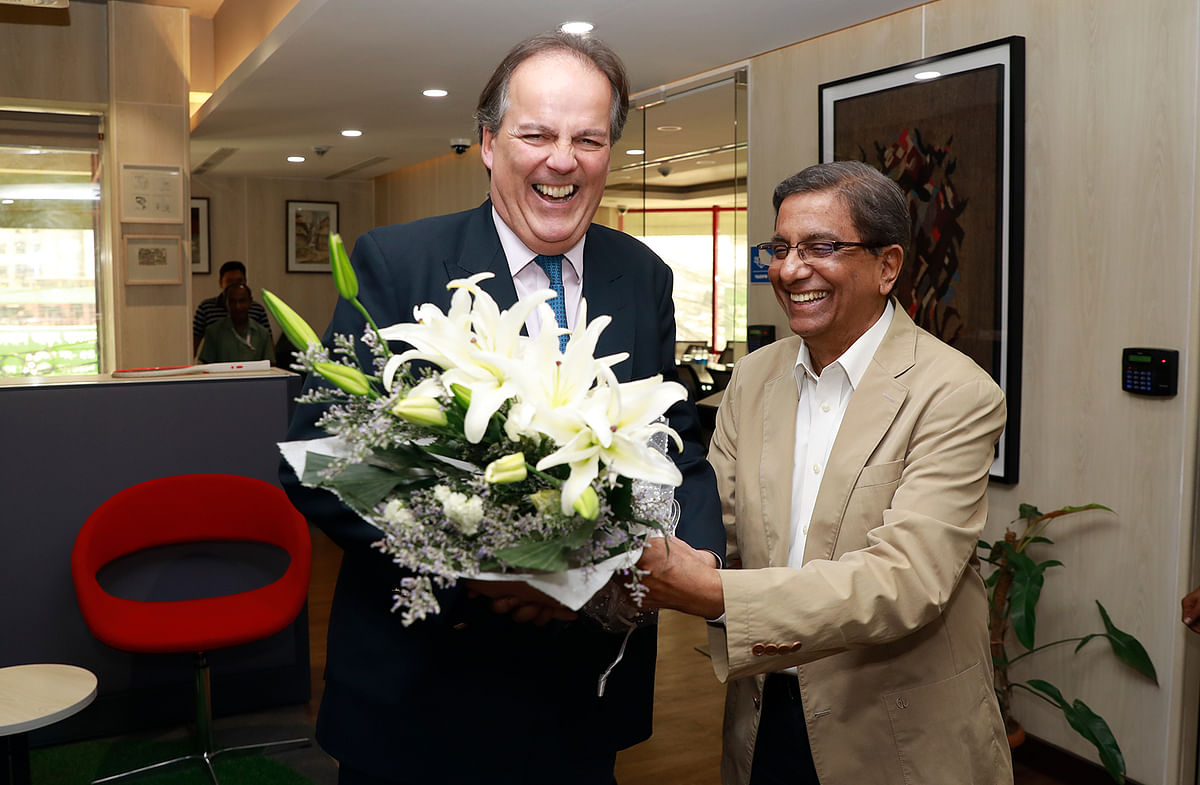 Prothom Alo editor Matiur Rahman greets UK Minister of State for the Foreign and Commonwealth Office (Asia and Pacific Affairs) Mark Field at Karwan Bazar office on Saturday, 6 April, 2019. Photo: Shuvra Kanti Das