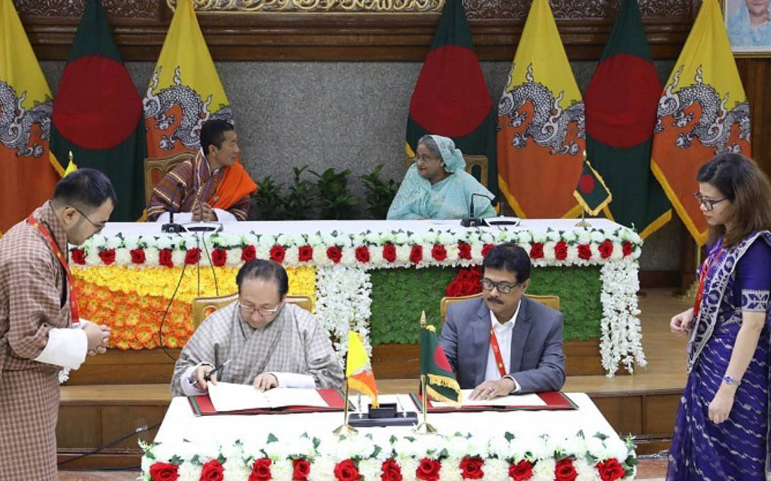 Bangladesh and Bhutan sign five bilateral documents on Saturday, 13 April, 2019. Photo: PID