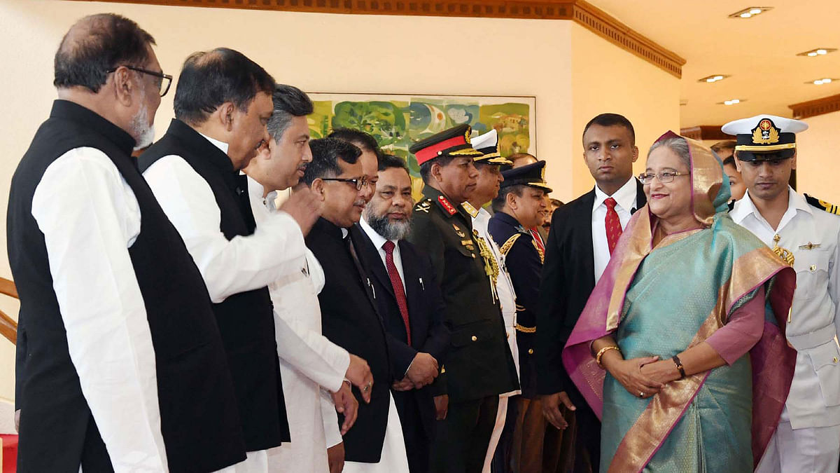 Cabinet members see off prime minister Sheikh Hasina at Hazrat Shahjalal International Airport, Dhaka on Sunday. Photo: PID
