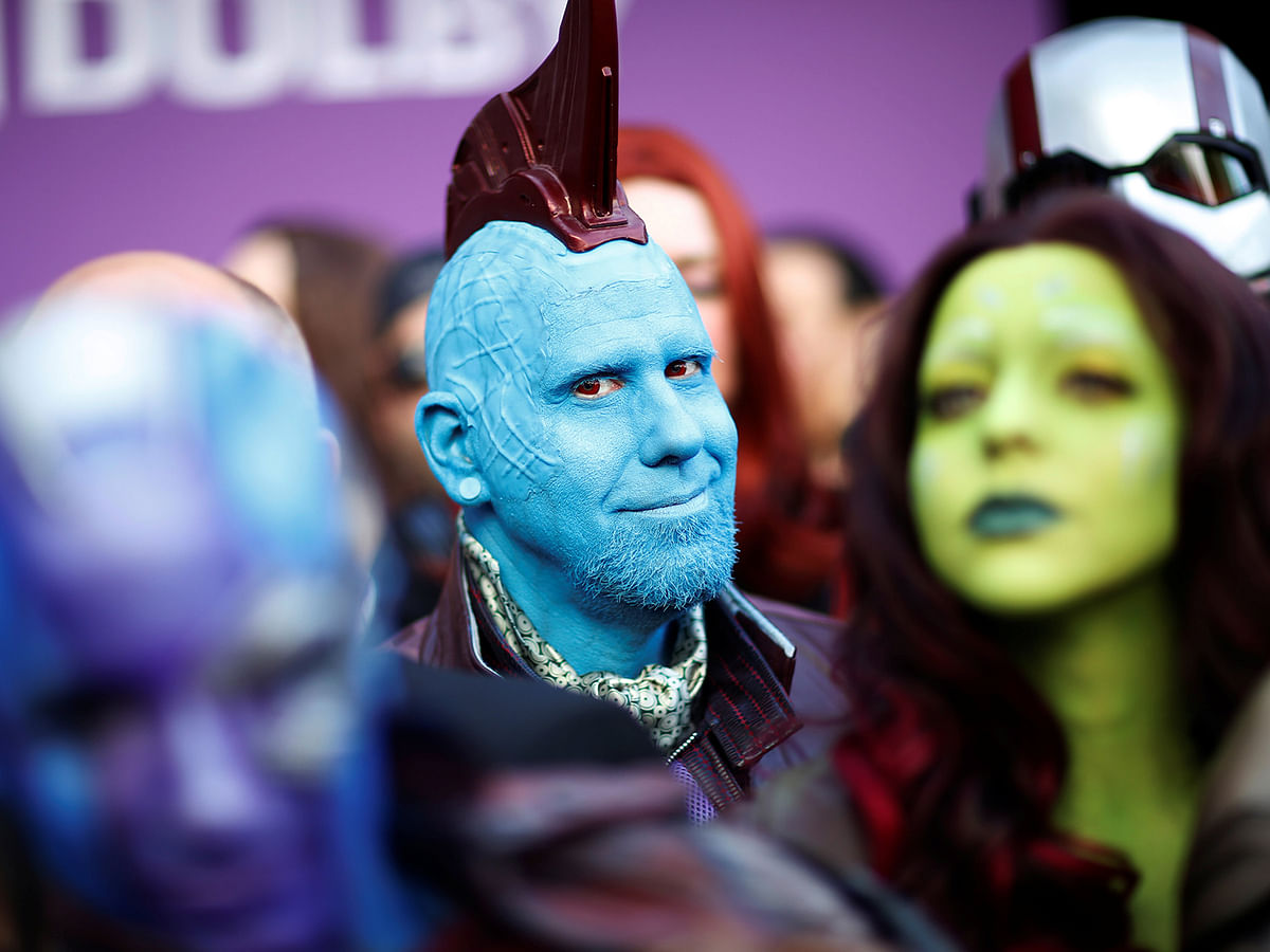 Fans dressed up in costume await the cast members on the red carpet at the world premiere of the film `The Avengers: Endgame` in Los Angeles, California, 22 April, 2019. Photo: Reuters