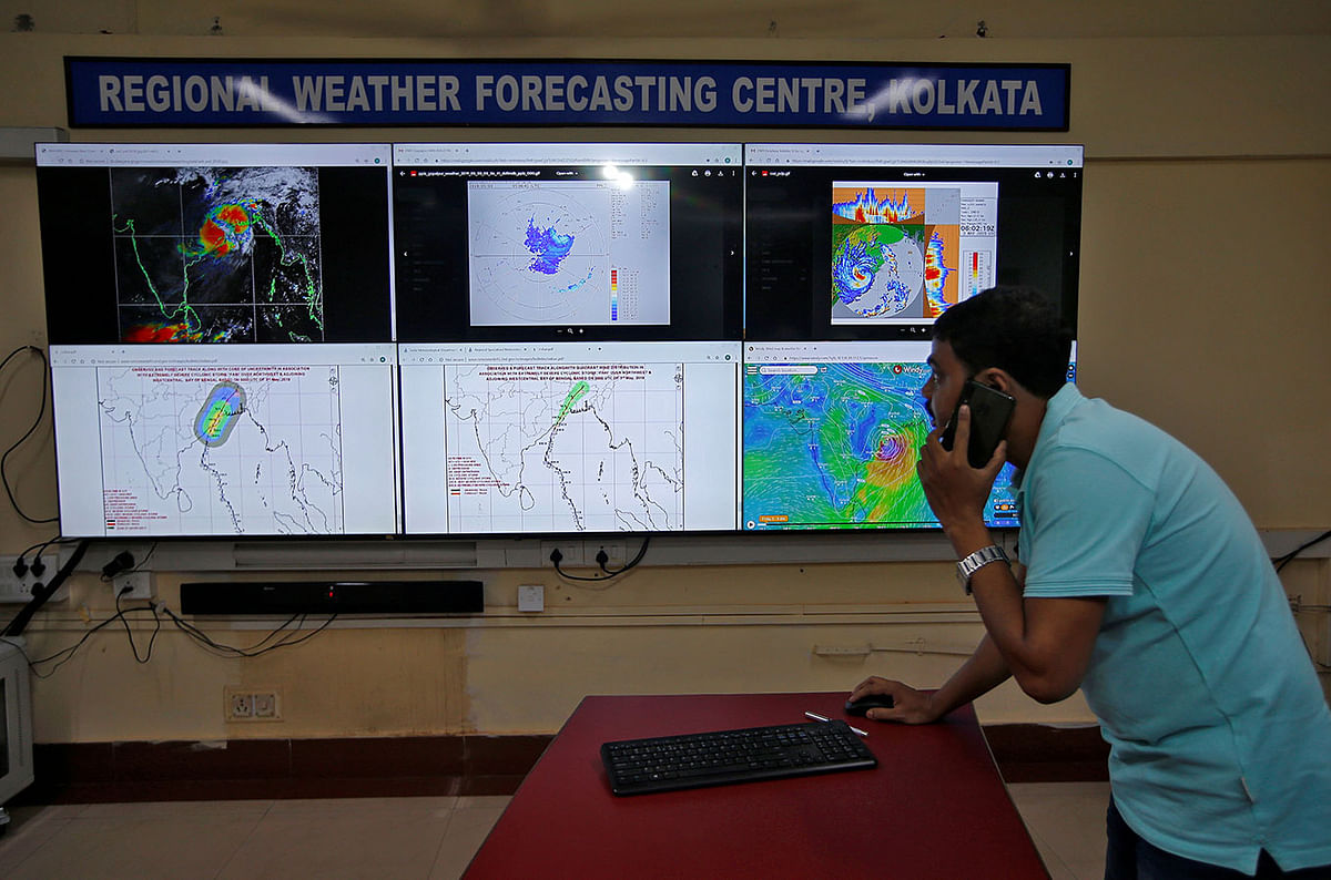 Debapriya Roy, a scientist at India Meteorological Department Earth System Science Organisation, monitors Cyclone Fani inside his office in Kolkata, India, 3 May 2019. Reuters